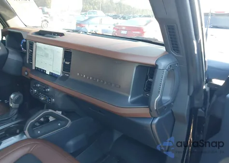 2024 Ford Bronco Outer Banks z USA, uszkodzony, nr VIN 1FMDE8BHXRLB40214